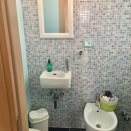 Alla Scalinata Del Teatro Rossetti In Viale XX Settembre Parcheggio * Trieste