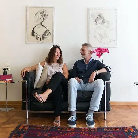 Alla Scalinata Del Teatro Rossetti In Viale XX Settembre Parcheggio Feriehus