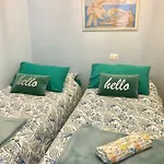 Hébergement de vacances Scalinata Del Teatro Rossetti In Viale Xx Settembre Parcheggio *