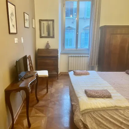 Scalinata Del Teatro Rossetti Parcheggio 度假居 的里雅斯特