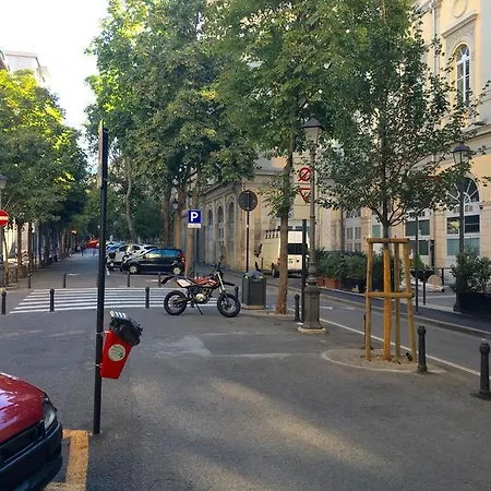 度假居 Scalinata Del Teatro Rossetti Parcheggio *